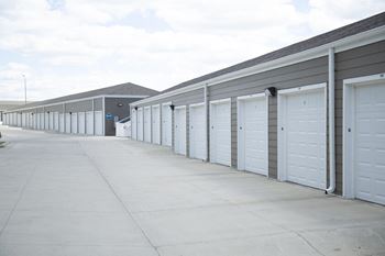 Detached garage included